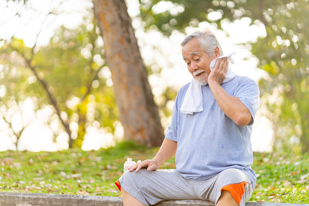 กลิ่นคนแก่